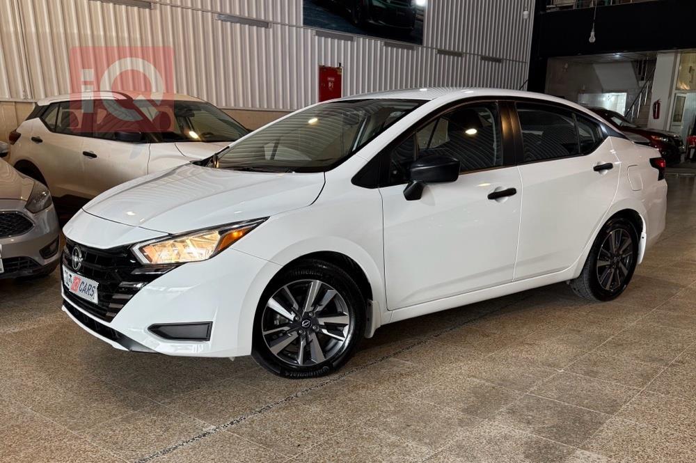 نیسان ڤێرسا